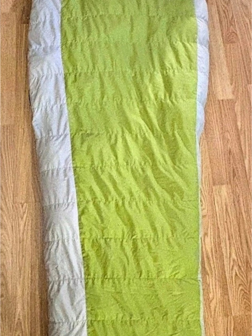 REI Sahara Women's 600 Fill Goose Down 25°F Mummy 3-Season Sleeping Bag Green